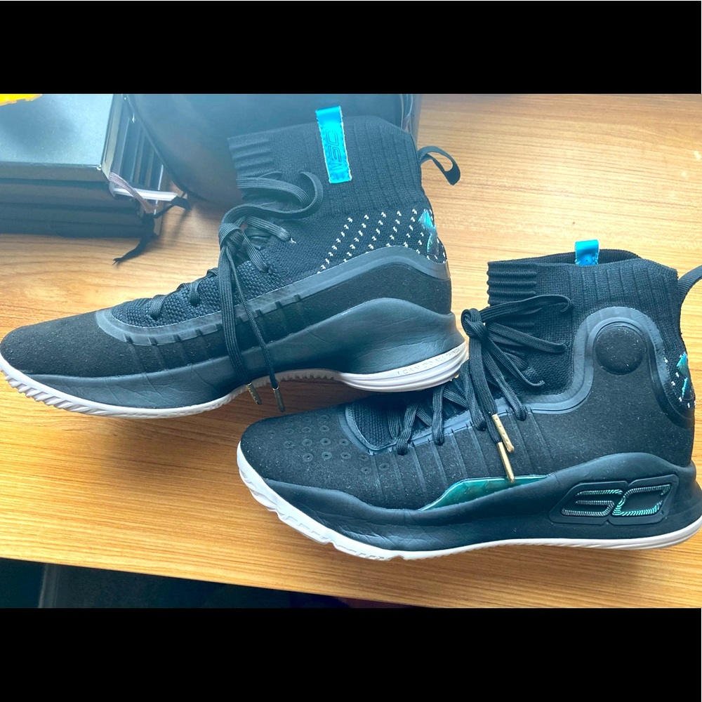 CURRY 4 | “More Range” | 7 Men/9 Women